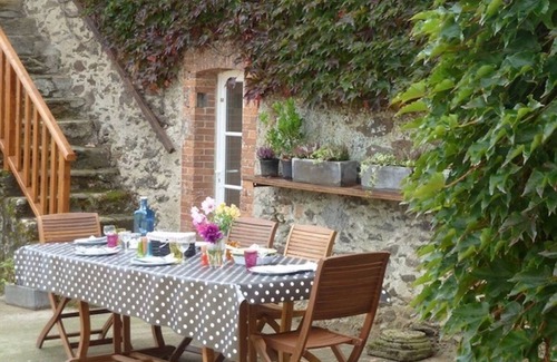 Valanjou Cabaña | House with heated pool