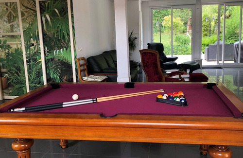 Villemeux-sur-Eure Casa | House with indoor pool 4 bedrooms 3 bathrooms billiards jacuzzi sauna
