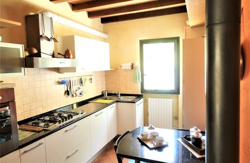 Carpineti Villa | VILLA CON PISCINA PRIVADA PARA USO EXCLUSIVO Y AMPLIO JARDIN EN LA ZONA DE HILLY