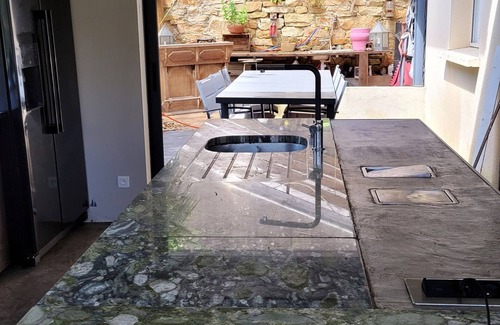 Rive Droite Casa | House with large garden, covered and open terrace, small swimming pool