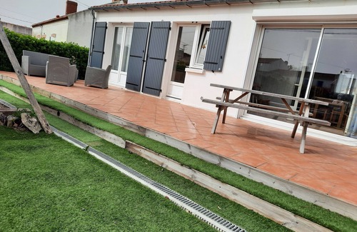 L'Epine Casa | House with large terrace 5 minutes from the beach