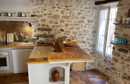 Hyeres City Centre Casa | House with large terrace in the heart of the old town of Hyères