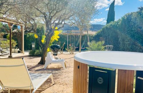 Vaison-la-Romaine Apartamento | House with nice garden, downtown by walk