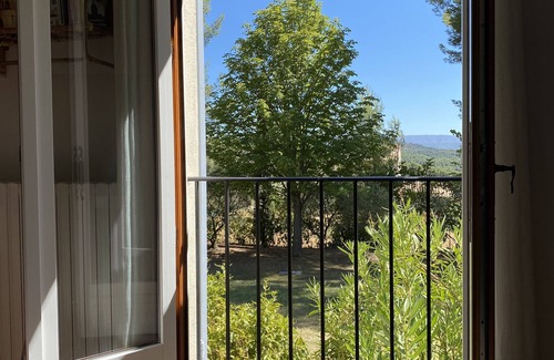 La Bastidonne Casa | casa con piscina en una zona tranquila, sur de Luberon, entre viñedos y olivos.