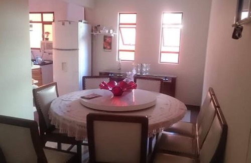 Vila Clais Casa | House with pool 3 suites 50 m from the beach