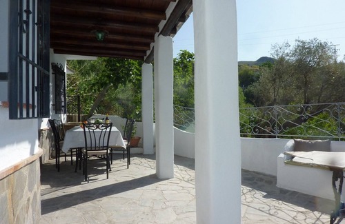 Orgiva Cabaña | ¡Bienaventuranza rural! Casa con piscina propia, a 5 minutos a pie de la ciudad, aire acondicionado, wifi