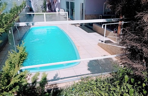 Campinas Apartamento | House with pool and barbecue