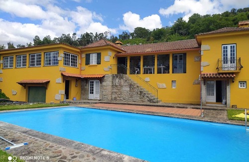 Valenca Casa | Casa con piscina y barbacoa