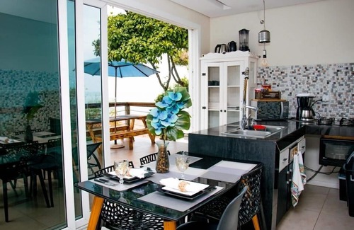 Itajuba Casa | Casa con piscina frente al mar en SC
