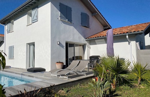 Bayonne Casa | House with pool