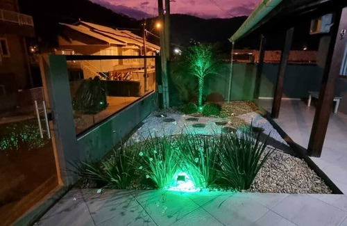Nova Esperanca Casa | Casa con piscina climatizada y aire acondicionado en todos los ambientes, internet y TV