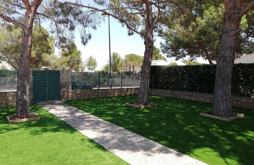Calafat Chalet De Esquí | Casa con piscina a 1ª linea de mar