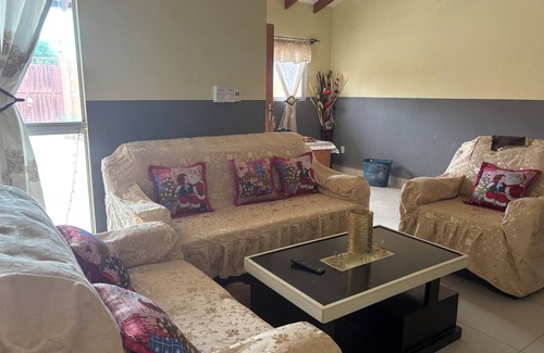 Trinidad Casa | House with pool & waterfall, WiFi & air conditioning for 6 People