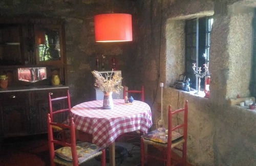 Covilha Casa | HOUSE WITH PRIVATE NATURAL POOL PET FRIENDLY 7 KM COVILHÃ 3 KM PENHAS SAUDE