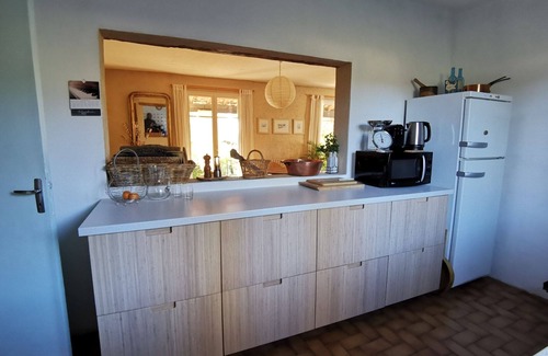 Puyvert Casa | Alquiler de casa con piscina, parque natural de Luberon, cerca de Lourmarin