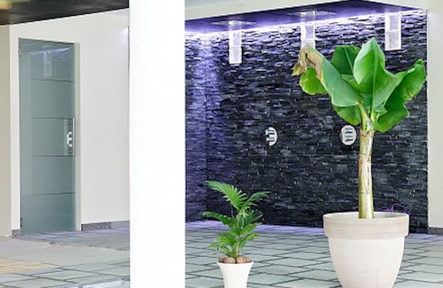 Theux Casa | casa con piscina privada, jacuzzi, sauna, hammam para 4 adultos y 2 niños.