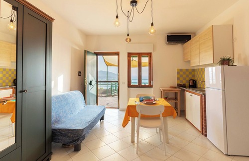 Agropoli Casa | House with sea view, with equipped garden, private parking, pets allowed