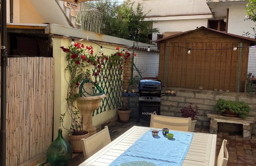 Minturno Casa | House with separate entrance and garden