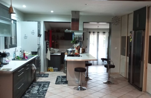 Senas Casa | House with small farm and picine between the Luberon and the Alps