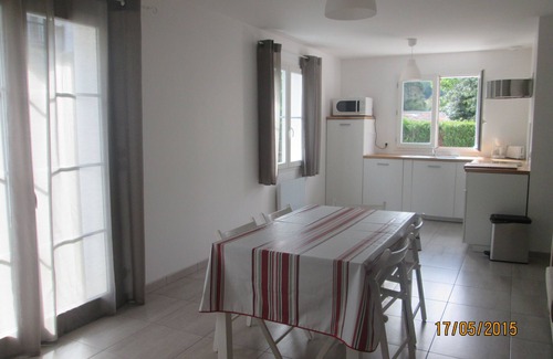 Sare Casa | casa con pequeño jardín sare bourg, cerca de san jean de luz, país vasco