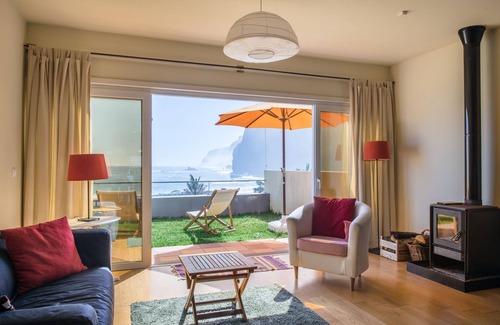 Ponta Delgada Casa | Casa con espectaculares vistas al mar y la costa norte de la isla de Madeira