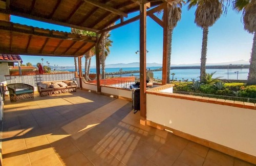Ensenada Casa | House with spectacular ocean views located in a very secure private area