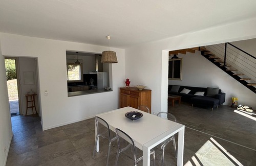 Puyloubier Casa | House with swimming pool at the foot of the Montagne Sainte Victoire