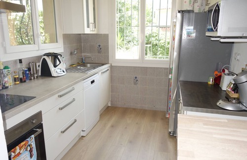 Le Mourillon Casa | House with swimming pool in Cap Brun, very close to the beaches