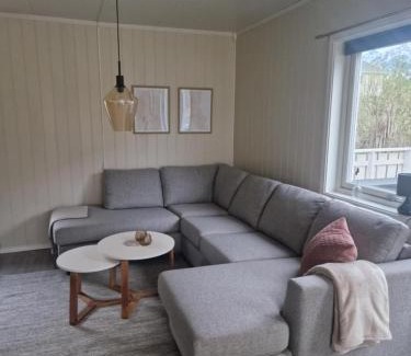 Lyngseidet Casa | House with terrace and a big garden in centrum of Lyngseidet