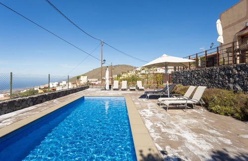 Guía de Isora Cabaña | CASA CON VISTA A TRES ISLAS CANARIAS