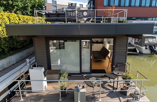 Vahrenwald-List Alquiler De Eote | Houseboat ANKERLOFT - vacation on the water in the middle of Hanover's marina!