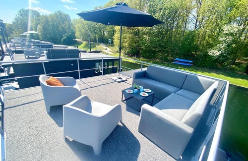 Middelaar Alquiler De Eote | Casa flotante en Mookerplas con sauna
