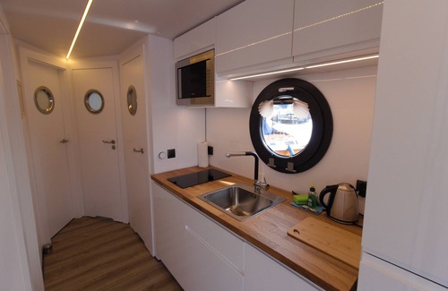 Schleswig Alquiler De Eote | Houseboat Fjord Claudia Schleswig