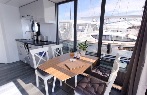 Wendtorf Alquiler De Eote | Houseboat Fjord Lacerta with roof terrace in Wendtorf