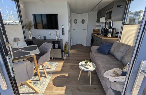Wendtorf Alquiler De Eote | Houseboat Fjord Stella with bio sauna and roof terrace in Wendtorf/ Kiel Fjord