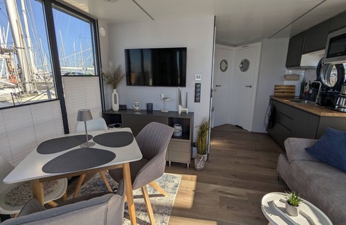 Wendtorf Alquiler De Eote | Houseboat Fjord Stella with bio sauna and roof terrace in Wendtorf/ Kiel Fjord