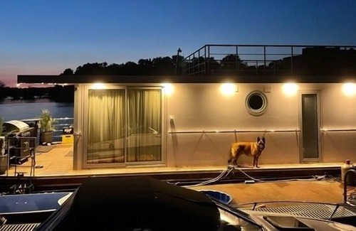 Tegel Apartamento | Houseboat for 4 guests with 50m² in Berlin (161596)