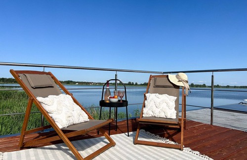 Łazy Alquiler De Eote | Casa flotante en Łazy junto al lago Jamno