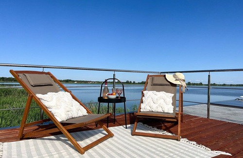Łazy Alquiler De Eote | Casa flotante en Łazy junto al lago y mar