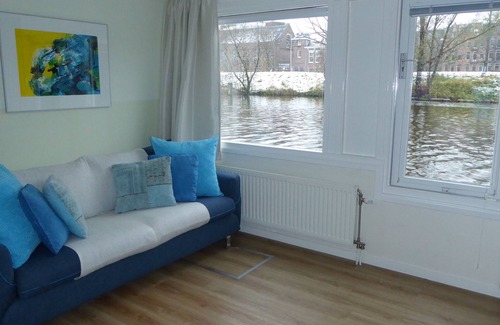 Eastern Docklands Alquiler De Eote | Casa flotante en el centro, a 5 minutos a pie del Museo Tropical, ¡Wifi gratis!