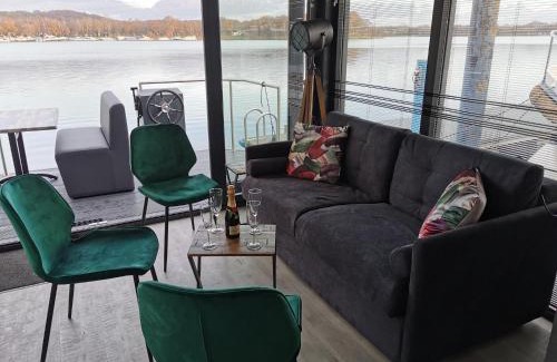 Middelaar Alquiler De Eote | Houseboat Mookerplas with a view, cleaning included