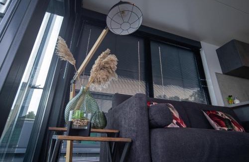 Middelaar Alquiler De Eote | Houseboat Mookerplas with a view, cleaning included