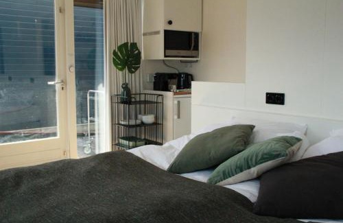 Stadionbuurt Cama Y Desayuno | Houseboat Studio Sooki