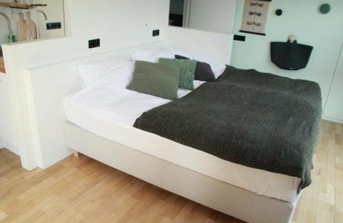 Stadionbuurt Cama Y Desayuno | Houseboat Studio Sooki