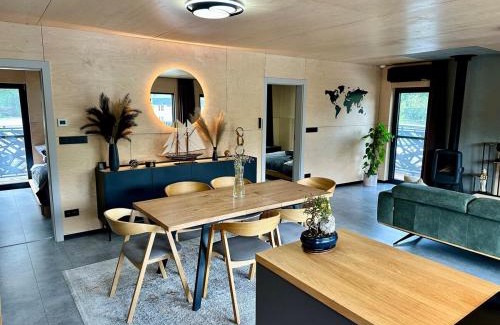 Jarovce Casa | Houseboat with touch of luxury
