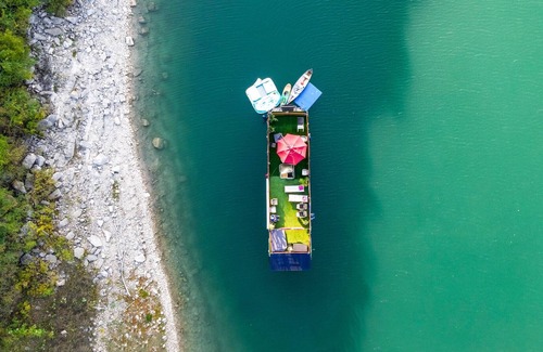 Lower Basin Lake Travis Alquiler De Eote | Houseboat-Yacht Nestled In A Lake Travis Cove