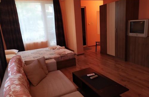 Chernomorets Casa | HOUSEDENz