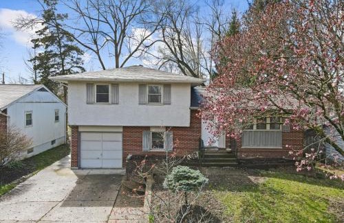 Columbus Casa | Housepitality - The Woodward Park Charmer - 4BR