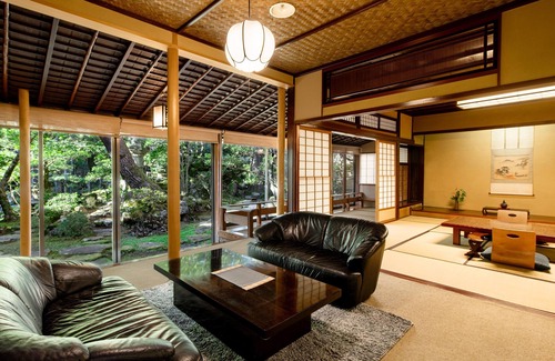 Awazumachi Casa | Houshi