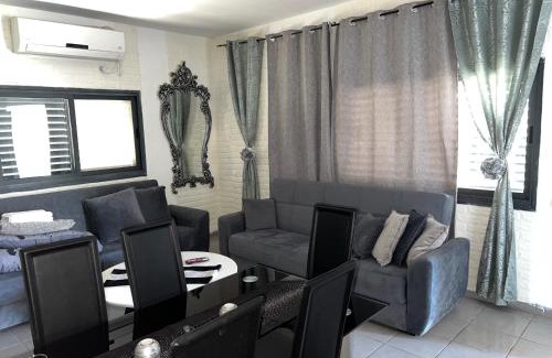 Mishmar HaYarden Apartamento | Housing unit in the Moshav